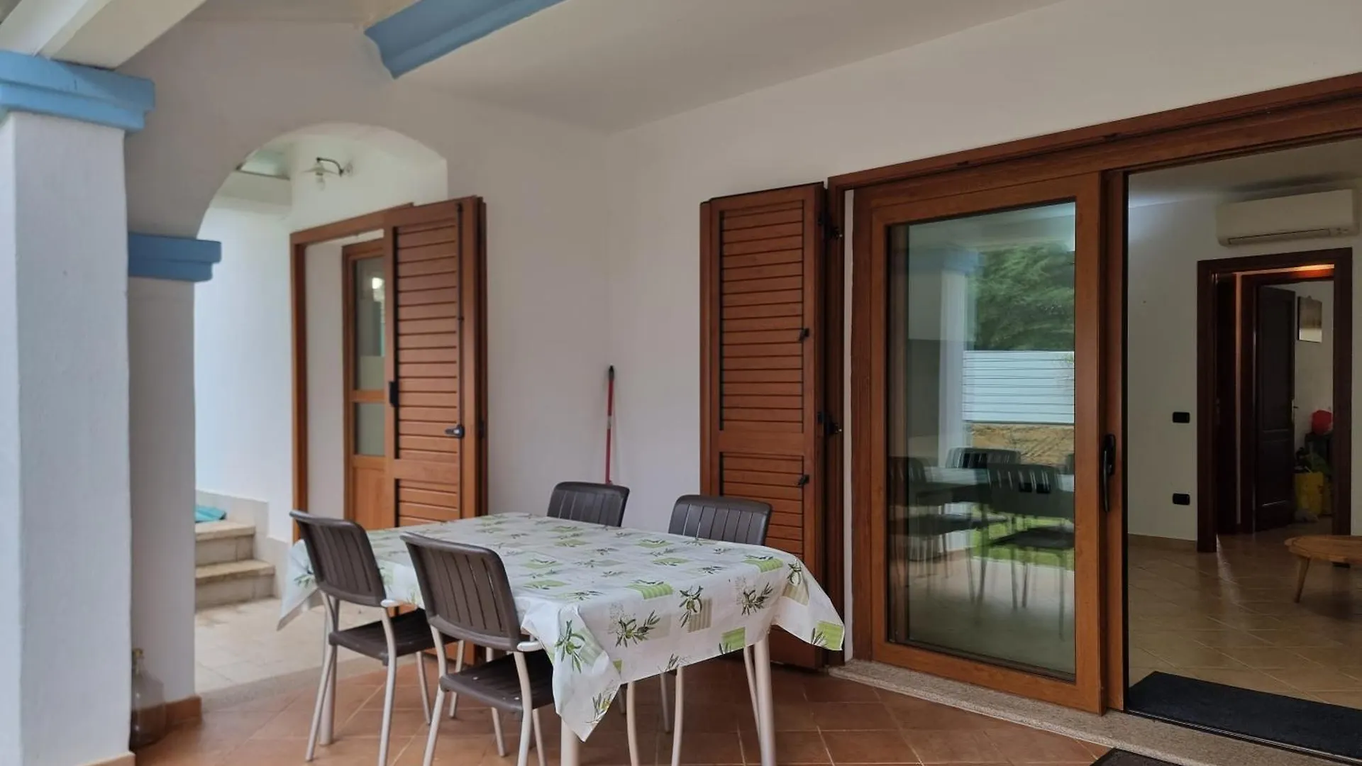 Res S'Abbaida C1 Con Piscina Privata Βίλα Tanaunella